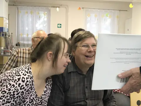 Schovala jsem se za list (16)