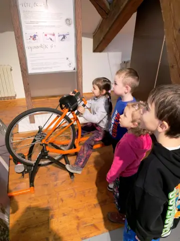 Lidé odvedle – neobvyklý výlet do světa lidí s hendikepem (6) Lidé odvedle – neobvyklý výlet do světa lidí s hendikepem (6)