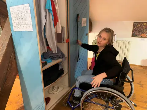 Lidé odvedle – neobvyklý výlet do světa lidí s hendikepem (7) Lidé odvedle – neobvyklý výlet do světa lidí s hendikepem (7)