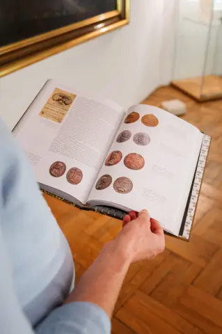 Bohatství mě učinilo chudým. Co nám říkají mince olomouckých biskupů? (1) Bohatství mě učinilo chudým. Co nám říkají mince olomouckých biskupů? (1)