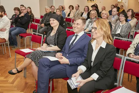Kriticky ohrožené jevy našich nářečí (6) Kriticky ohrožené jevy našich nářečí (6)