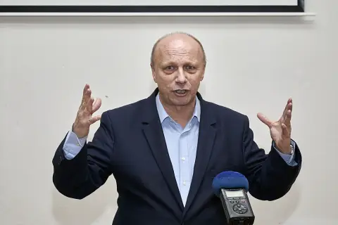 Ze tmy ke světlu (9)