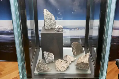 Meteorit (10)