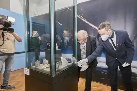 Meteorit (7)