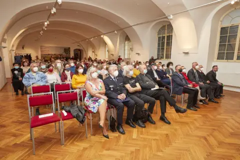 Devadesátka! No a co? (46) Devadesátka! No a co? (46)