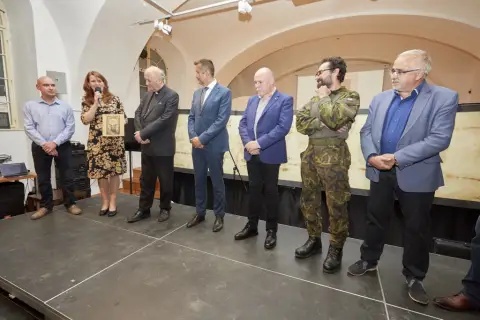 České encyklopedie v regále i pod lampou (17) České encyklopedie v regále i pod lampou (17)