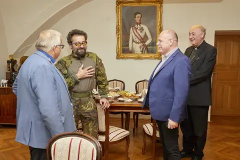 České encyklopedie v regále i pod lampou (5) České encyklopedie v regále i pod lampou (5)