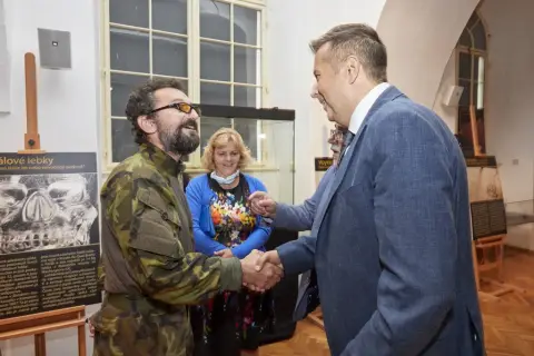 České encyklopedie v regále i pod lampou (8) České encyklopedie v regále i pod lampou (8)