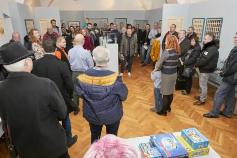 Čertovy obrázky aneb neodolatelný svět karet (16) Čertovy obrázky aneb neodolatelný svět karet (16)