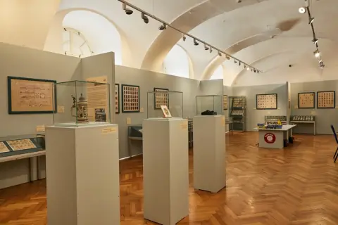 Čertovy obrázky aneb neodolatelný svět karet (5) Čertovy obrázky aneb neodolatelný svět karet (5)