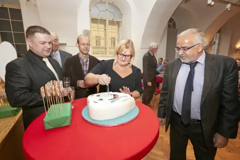 Historie a současnost zubního lékařství (27)