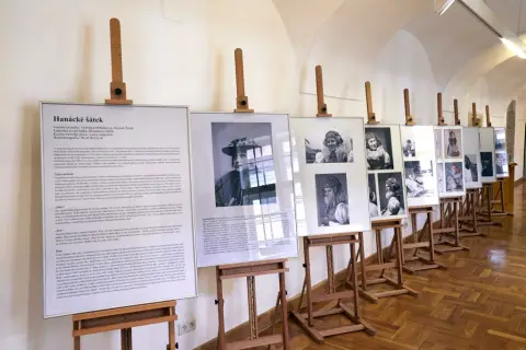 Hanácké šátek (8)