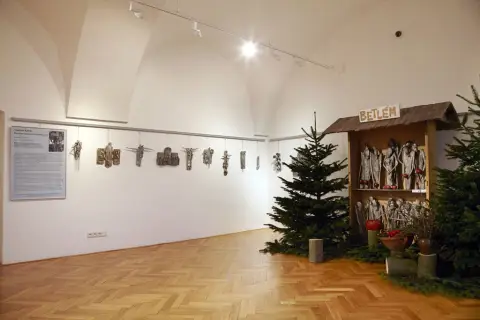 Vladimír Kubík / Dřevěné betlémy z Podkrkonoší (3) Vladimír Kubík / Dřevěné betlémy z Podkrkonoší (3)