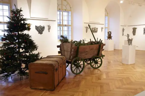 Vladimír Kubík / Dřevěné betlémy z Podkrkonoší (6) Vladimír Kubík / Dřevěné betlémy z Podkrkonoší (6)