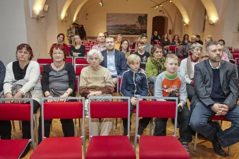 Hedvábná cesta (14)