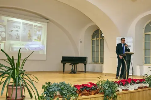Hedvábná cesta (17)