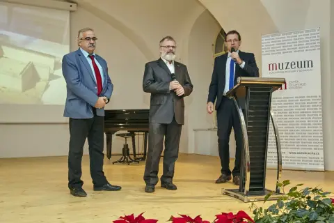 Hedvábná cesta (18)