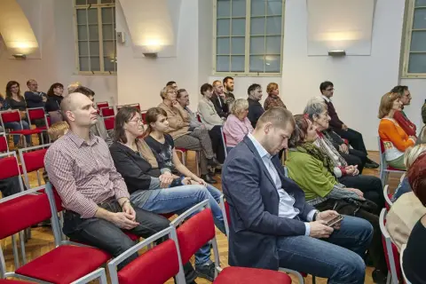 Hedvábná cesta (24)