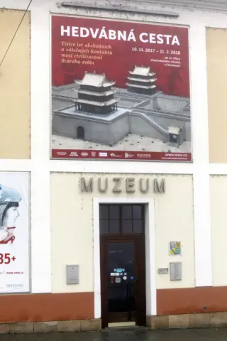 Hedvábná cesta (3)