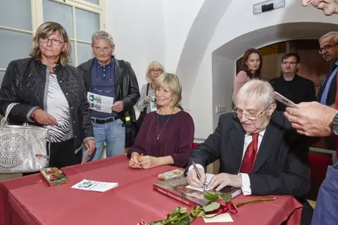 Jiří Suchý 85+ (61) Jiří Suchý 85+ (61)
