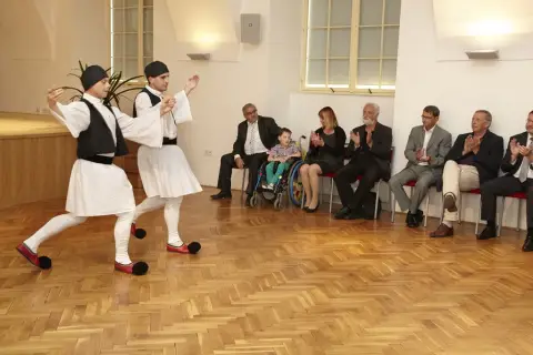 Držme spolu (14) Držme spolu (14)