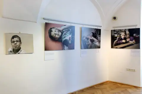 Držme spolu (65) Držme spolu (65)