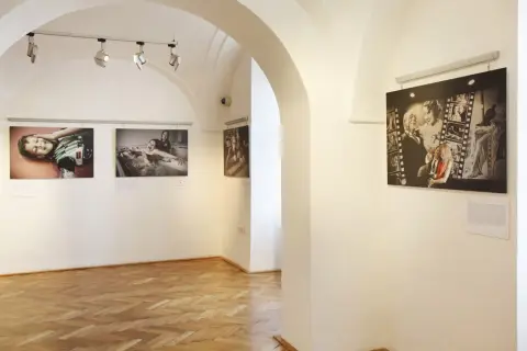 Držme spolu (67) Držme spolu (67)