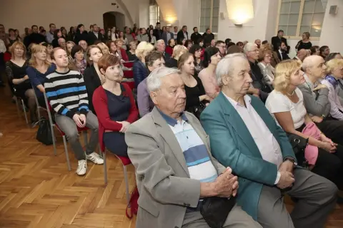 Chrám věd a múz - 450 let Vědecké knihovny v Olomouci (21) Chrám věd a múz - 450 let Vědecké knihovny v Olomouci (21)