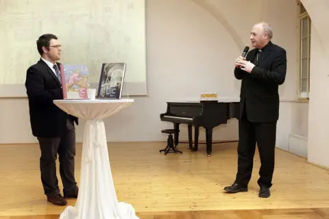 Chrám věd a múz - 450 let Vědecké knihovny v Olomouci (40) Chrám věd a múz - 450 let Vědecké knihovny v Olomouci (40)
