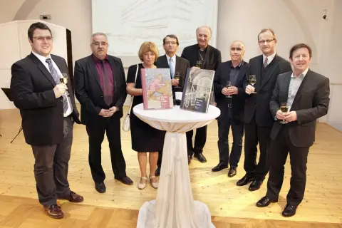 Chrám věd a múz - 450 let Vědecké knihovny v Olomouci (55) Chrám věd a múz - 450 let Vědecké knihovny v Olomouci (55)