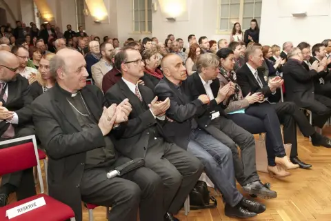Chrám věd a múz - 450 let Vědecké knihovny v Olomouci (58) Chrám věd a múz - 450 let Vědecké knihovny v Olomouci (58)
