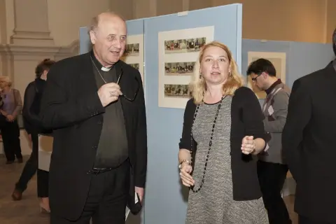 Chrám věd a múz - 450 let Vědecké knihovny v Olomouci (76) Chrám věd a múz - 450 let Vědecké knihovny v Olomouci (76)