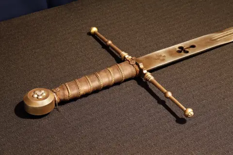 České korunovační klenoty ... na dosah / Doba Karla IV. na Olomoucku (129)
