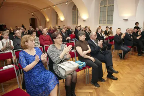 České korunovační klenoty ... na dosah / Doba Karla IV. na Olomoucku (22)