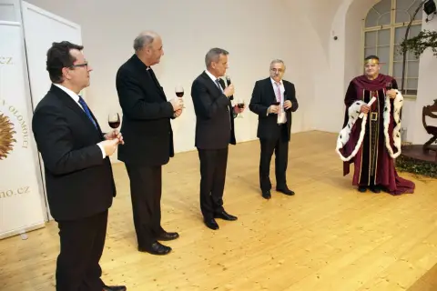 České korunovační klenoty ... na dosah / Doba Karla IV. na Olomoucku (27)