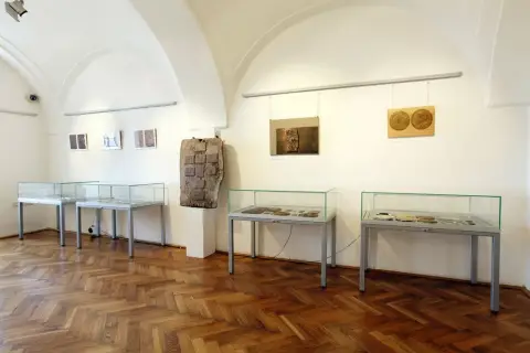 Kov a kámen (11) Kov a kámen (11)