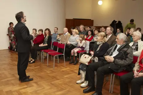 Srdečný pozdrav z Olomouce (19) Srdečný pozdrav z Olomouce (19)