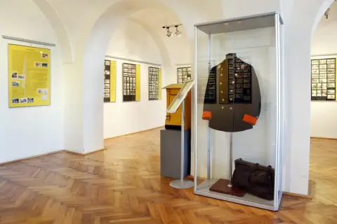 Srdečný pozdrav z Olomouce (3) Srdečný pozdrav z Olomouce (3)