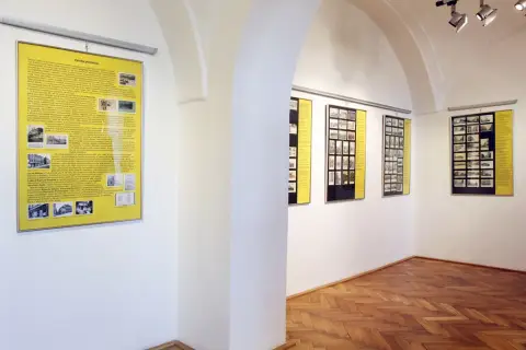 Srdečný pozdrav z Olomouce (4) Srdečný pozdrav z Olomouce (4)