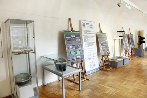 Kam s tím? (17)
