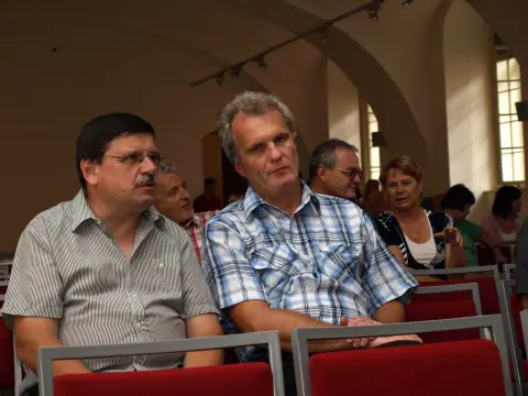 Kam s tím? (28)