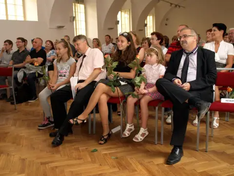 Kam s tím? (30)