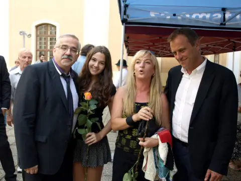 Kam s tím? (42)