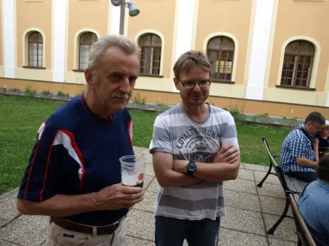 Kam s tím? (46)