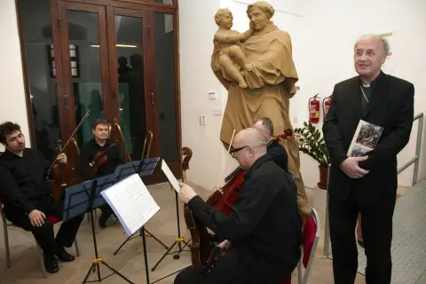 Křížová cesta, Portréty (55)