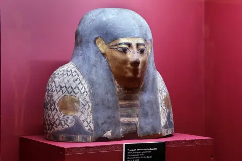 Poklady starého Egypta - Sbírka Josefa Ferdinanda Habsburského (27) Poklady starého Egypta - Sbírka Josefa Ferdinanda Habsburského (27)