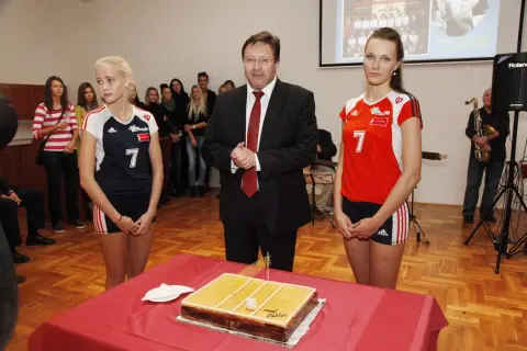 60 let ženského volejbalu v Olomouci (114) 60 let ženského volejbalu v Olomouci (114)