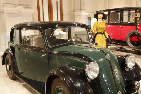 Dědeček automobil (2)
