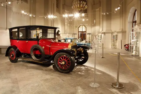 Dědeček automobil (21)