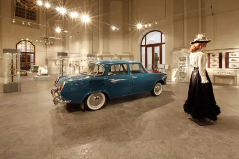 Dědeček automobil (41)